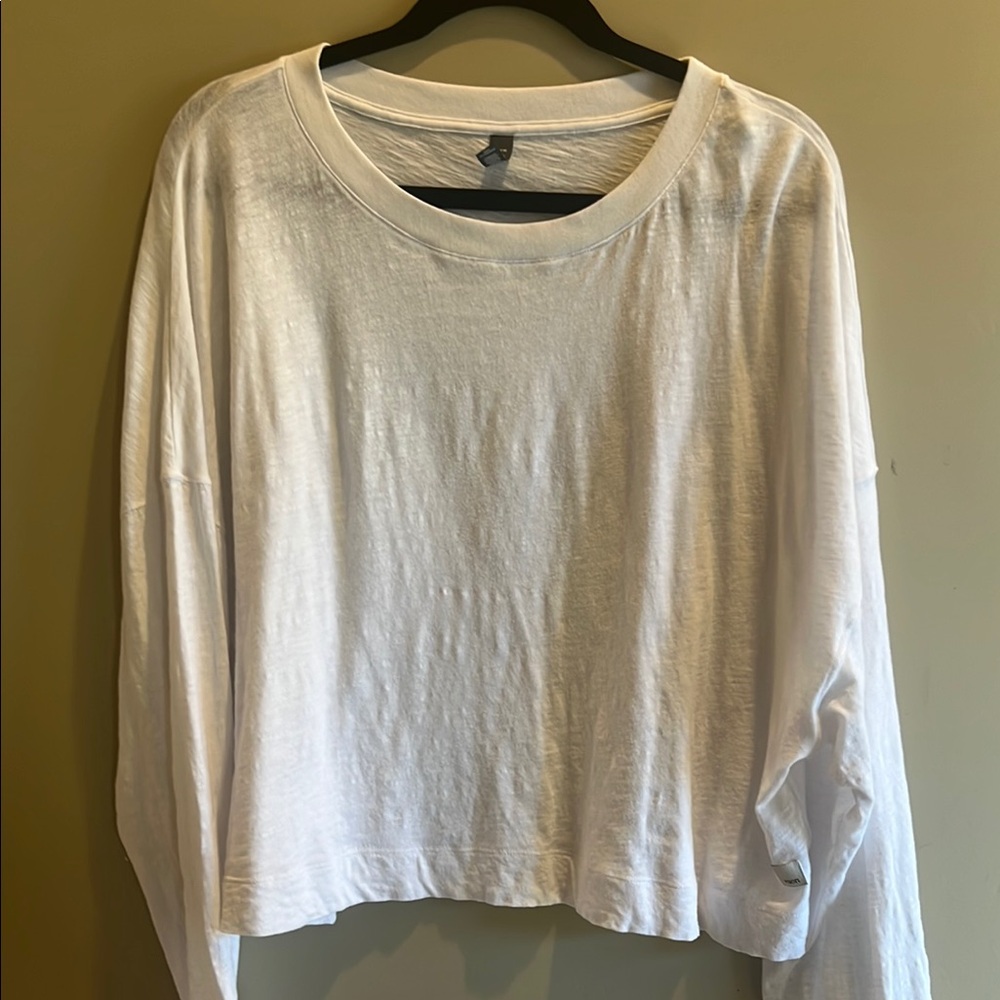 Casual Vuori White Long Sleeve Shirt